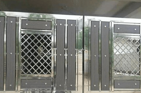 Stainless Steel Sliding Gate in Kangra